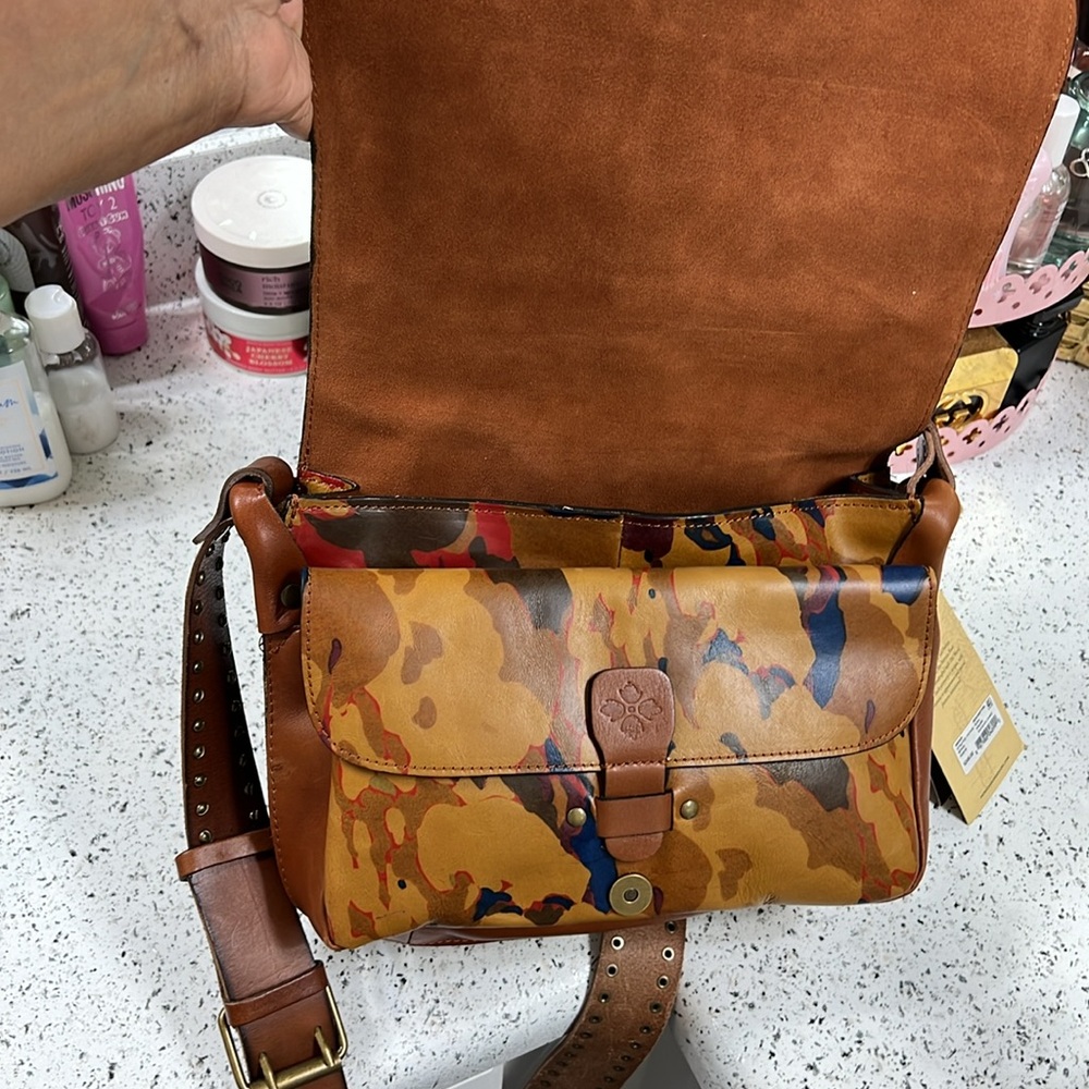 Patricia Nash Saddle Bag - Picture 4 of 8